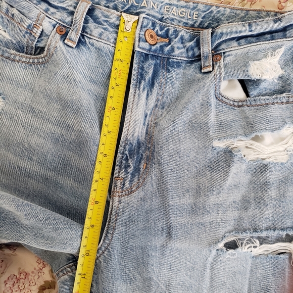 American Eagle AE Ripped distressed High Rise Mom Jeans  Loose 4 - Picture 10 of 15